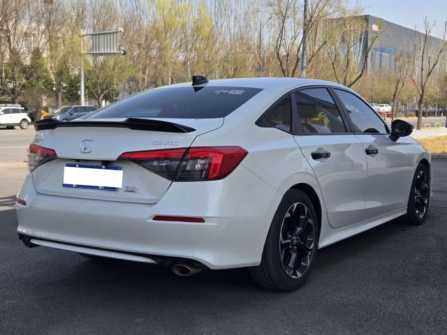 Honda Civic 2022 240TURBO CVT Dynamic – фото 9