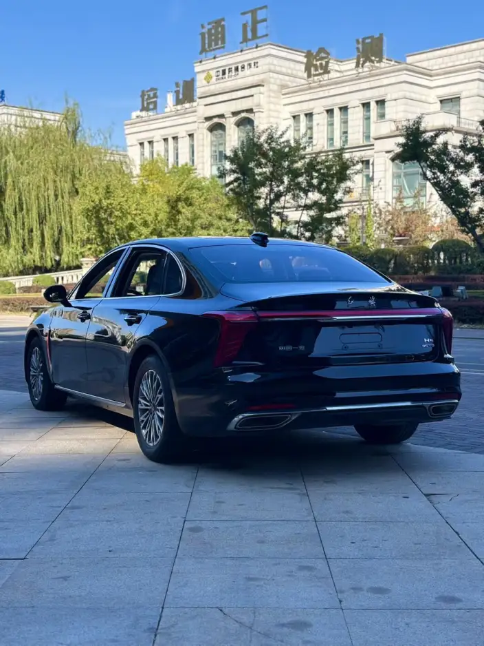 Hongqi H5 2024 Model 1.5T DCT Flag Rhythm Edition