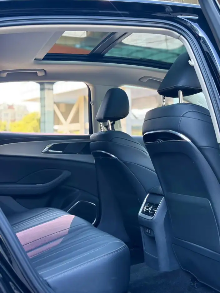 Hongqi H5 2024 Model 1.5T DCT Flag Rhythm Edition – фото 7