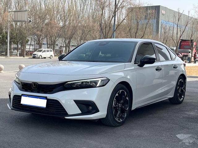 Honda Civic 2023 240TURBO CVT Dynamic – фото 1