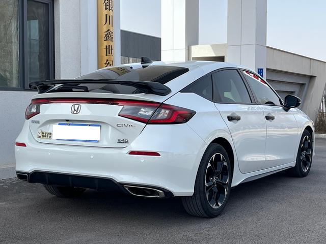 Honda Civic 2023 240TURBO CVT Dynamic – фото 9