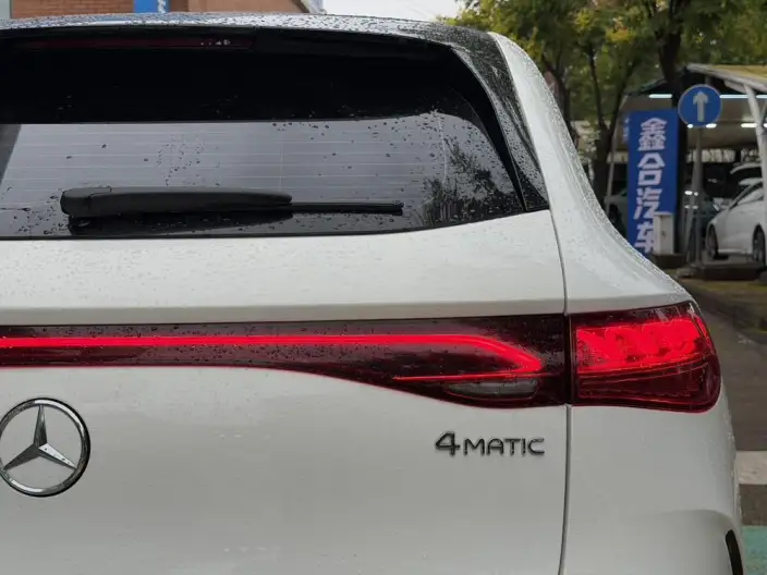 Mercedes-Benz EQE SUV 2024 Model EQE SUV 350 4MATIC Deluxe Edition – фото 8