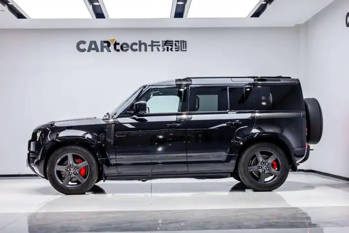 Land Rover Defender 2023 Model Facelift 110 P400 X-Dynamic HSE – фото 3
