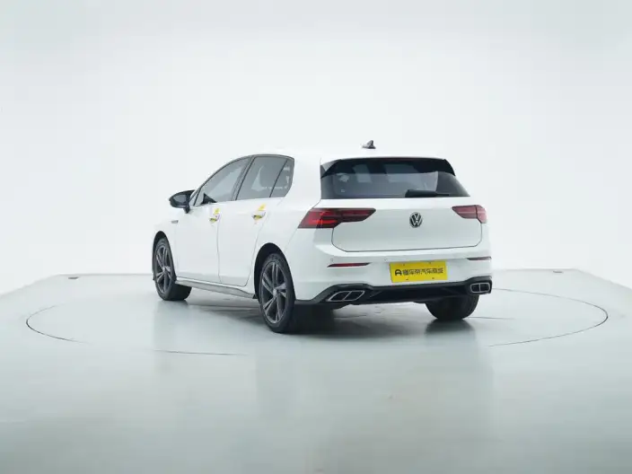Volkswagen Golf 2023 Model 280TSI DSG R-Line Lite – фото 5