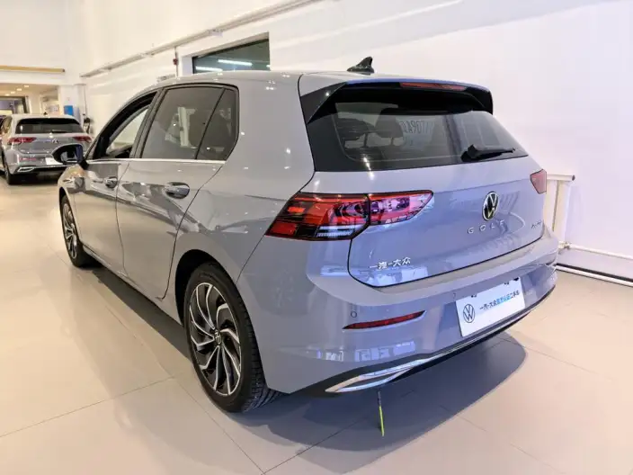 Volkswagen Golf 2023 Model Facelift 280TSI DSG Pro – фото 3