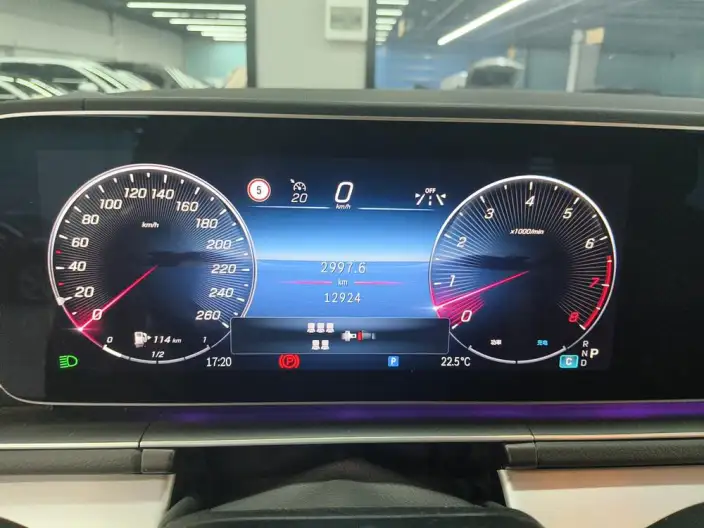 Mercedes-Benz GLS 2025 Model GLS 450 4MATIC Dynamic Model – фото 6