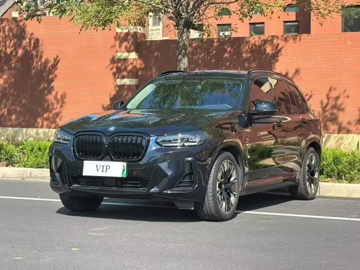 BMW iX3 2022 Model Leading Model – фото 1