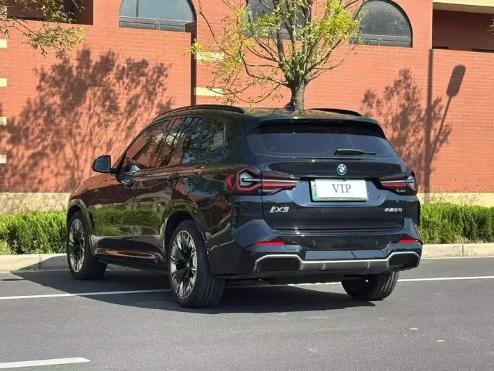 BMW iX3 2022 Model Leading Model – фото 4