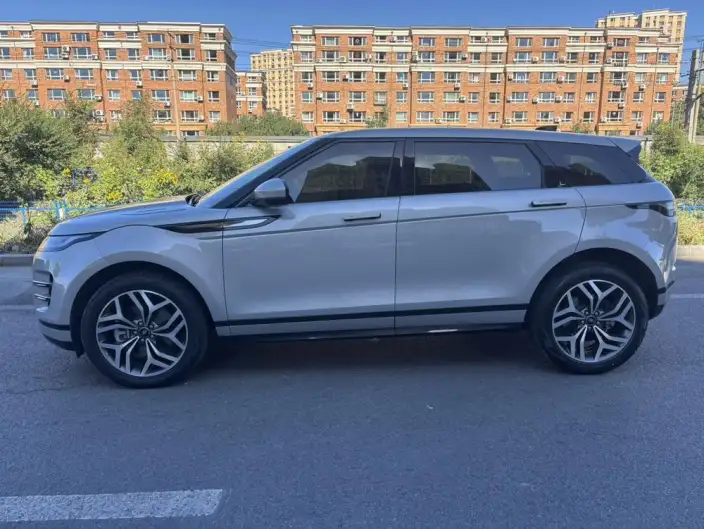 Range Rover Evoque 2022 Model Aurora L 249PS R-Dynamic Deluxe Edition – фото 4