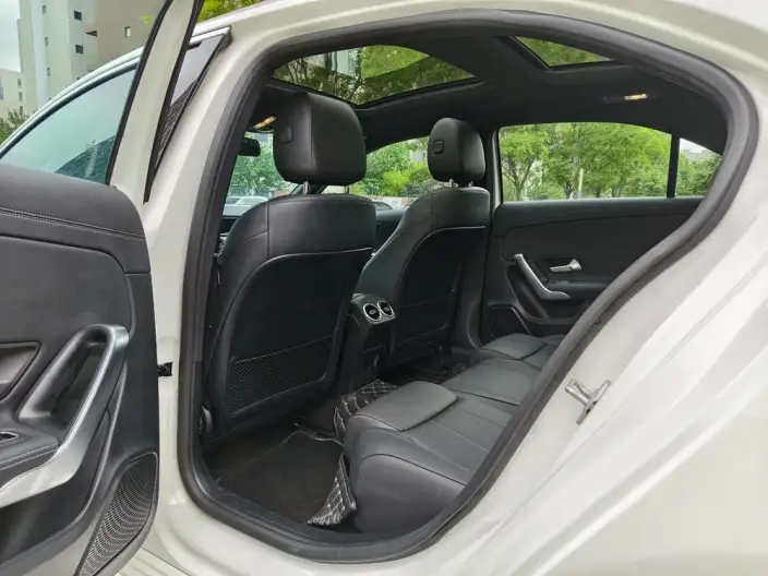 Mercedes-Benz A-class 2022 Model Facelift A 200 L Sports sedan Dynamic Edition – фото 9