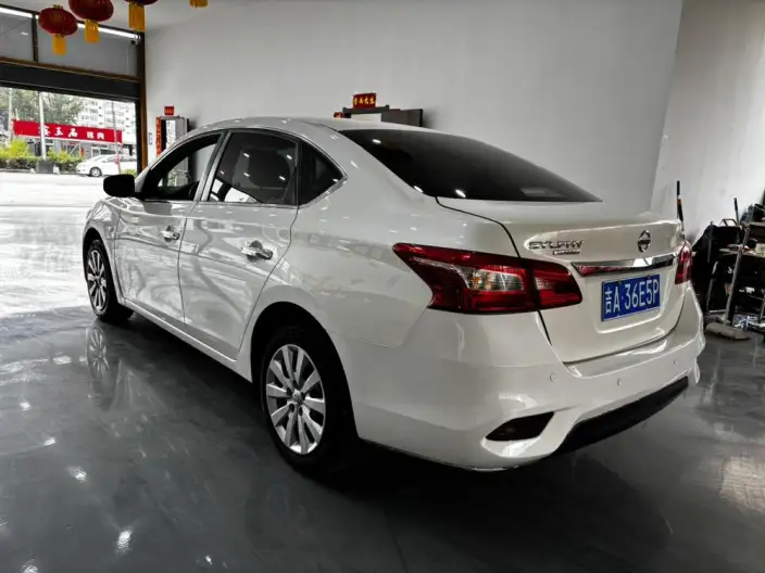 Nissan Sylphy 2021 Model Classic 1.6 XL CVT Deluxe Edition – фото 4