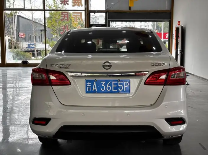 Nissan Sylphy 2021 Model Classic 1.6 XL CVT Deluxe Edition – фото 5
