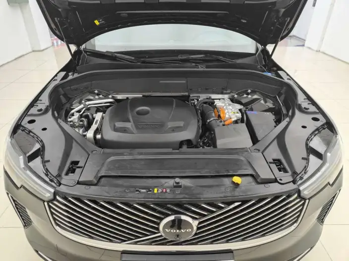 Volvo XC90 PHEV 2025 Model Facelift E Drive Hybrid T8 Long Battery Life Pro Smart Prestige Deluxe Edition 7 seat – фото 7