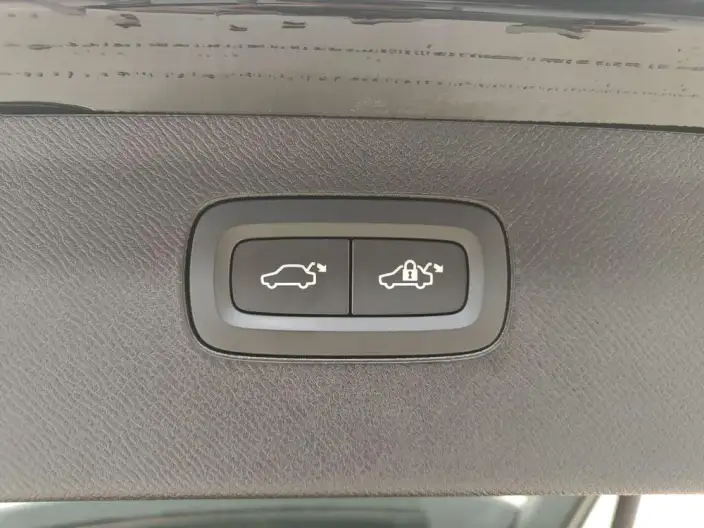 Volvo XC90 PHEV 2025 Model Facelift E Drive Hybrid T8 Long Battery Life Pro Smart Prestige Deluxe Edition 7 seat – фото 8