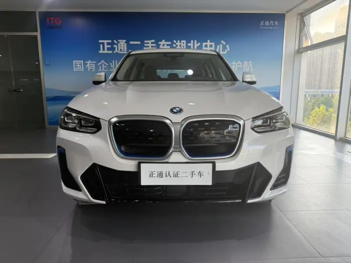 BMW iX3 2022 Model Leading Model – фото 2