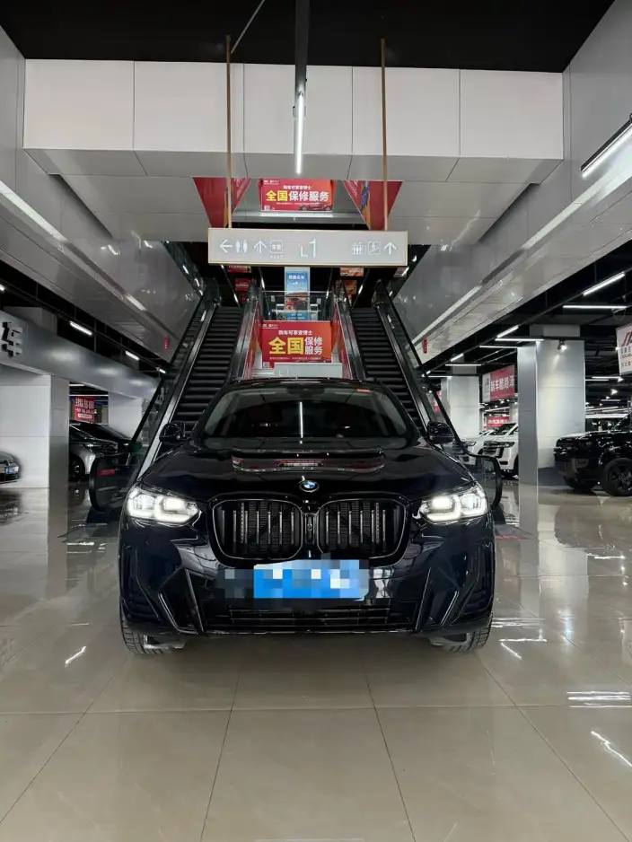 BMW X3 2023 Model xDrive30i Exclusive Model M Night Set – фото 2