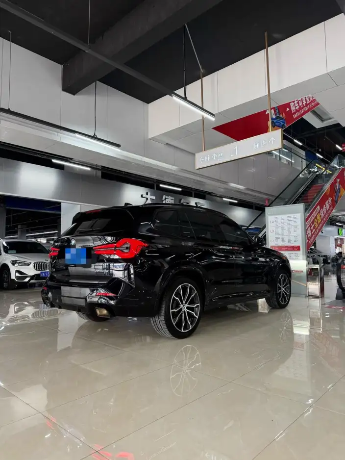 BMW X3 2023 Model xDrive30i Exclusive Model M Night Set – фото 5