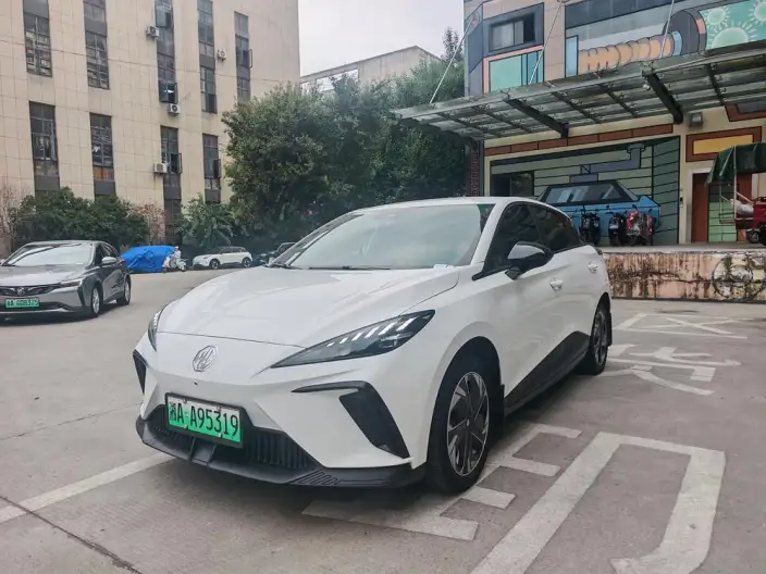 MG4 2023 Model Sea Champion Edition Executive Edition – фото 1