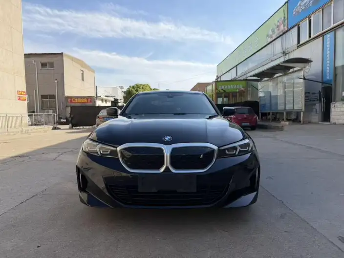 BMW i3 2023 Model eDrive35L – фото 2