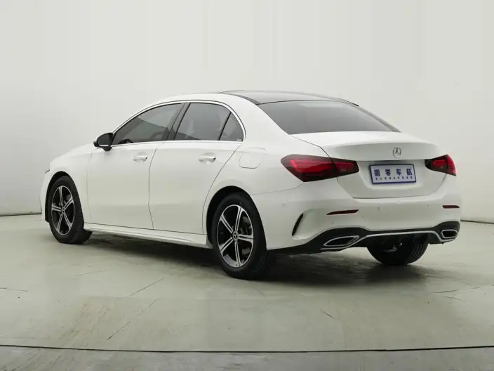 Mercedes-Benz A-class 2024 Model A 200 L Fashion Edition – фото 5