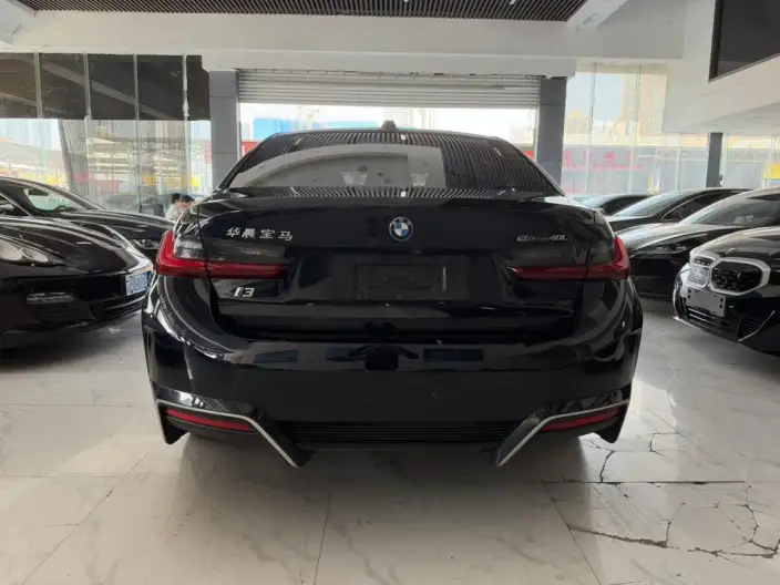 BMW i3 2023 Model Facelift eDrive40L Night Edition Sports Set – фото 5