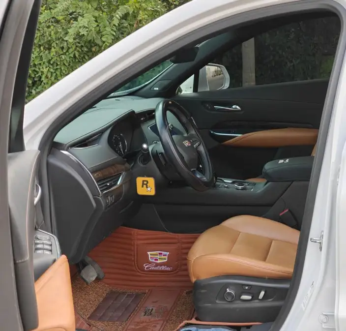 Cadillac XT4 2023 Model 28T 2WD Noble Model – фото 8