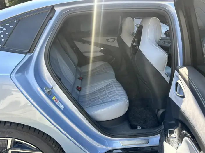 BYD Seal 2022 Model 700KM Long Battery Life Pro Rear Drive Edition – фото 10