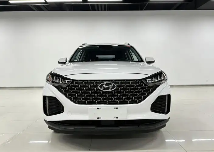 Hyundai ix35 2021 Model 2.0L Automatic 2WD Leading version GLS
