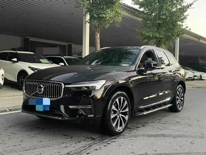 Volvo XC60 2024 Model B5 4WD Smart Range Deluxe Edition