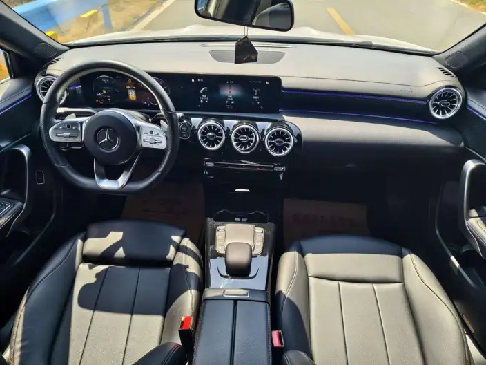 Mercedes-Benz A-class 2022 Model Facelift A 200 L Sports sedan Dynamic Edition – фото 10