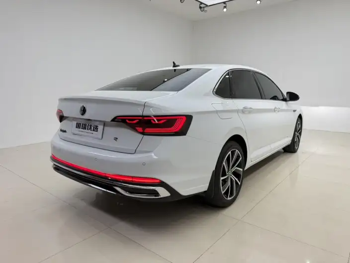 Volkswagen Sagitar 2024 Model 300TSI DSG Beyond Edition – фото 6