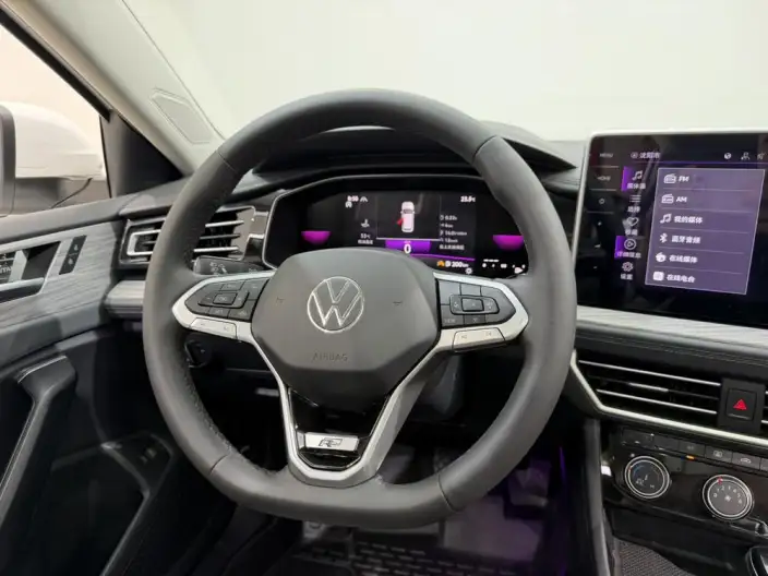 Volkswagen Sagitar 2024 Model 300TSI DSG Beyond Edition – фото 10