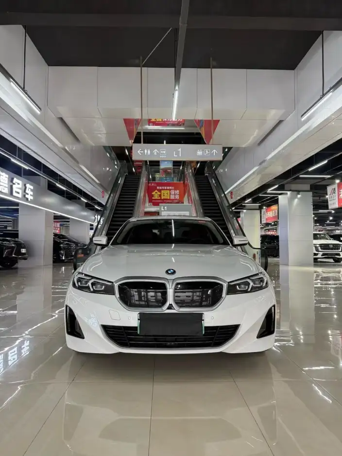 BMW i3 2022 Model eDrive35L – фото 2