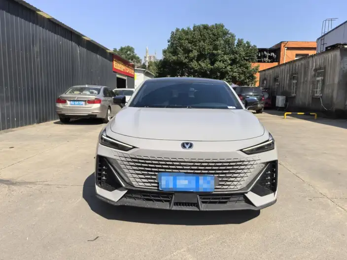 Changan UNI-V 2022 Model 1.5T Noble Model