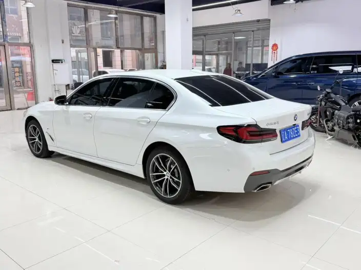 BMW 5 Series 2022 Model Facelift II 525Li M Sports Set – фото 5