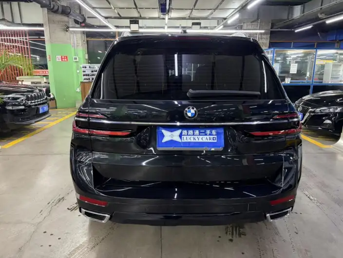 BMW X7 2023 Model xDrive40i Leading Model Luxury Set – фото 5