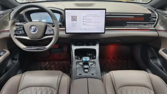 BYD Han DM 2023 Model DM-i Champion Edition 121KM Exclusive Model – фото 7