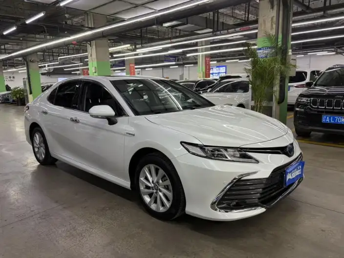 Toyota Camry 2021 Model Hybrid 2.5HGVP Leading version