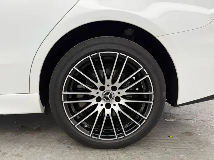 Mercedes-Benz C-Class 2023 Model C 260 L Sports Edition – фото 9