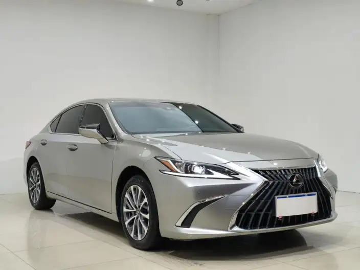 Lexus ES 2024 Model 200 Premium