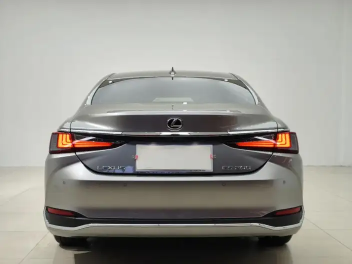 Lexus ES 2024 Model 200 Premium – фото 5