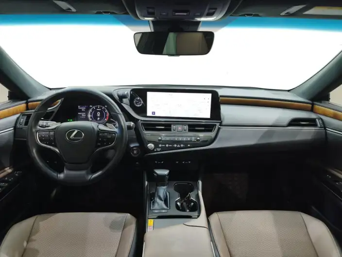 Lexus ES 2024 Model 200 Premium – фото 8