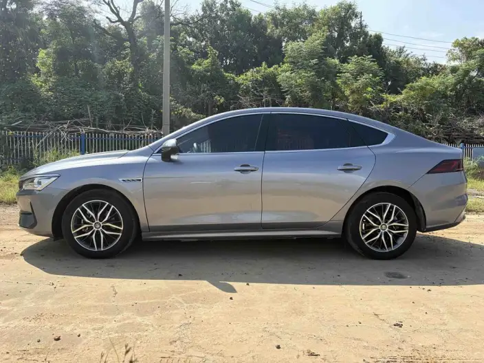 Qin Plus EV 2023 Model 510KM Travel Edition – фото 4
