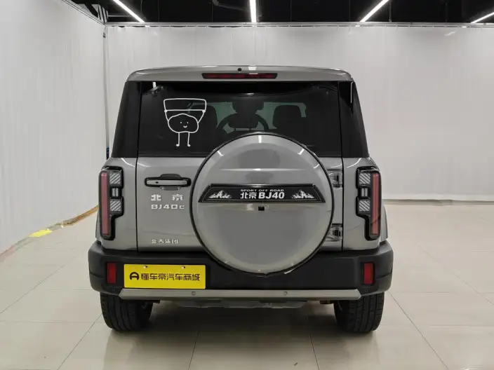 BAIC BJ40 2024 Model City Hunter Edition 2.0T Automatic 4WD Warrior Model – фото 6
