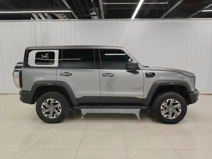 BAIC BJ40 2024 Model City Hunter Edition 2.0T Automatic 4WD Warrior Model – фото 8