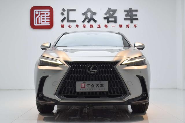 Lexus NX 2022 260 Front-Drive Genesis Edition – фото 2
