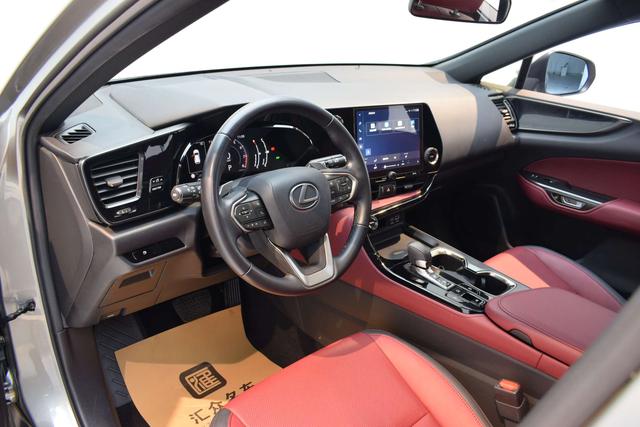 Lexus NX 2022 260 Front-Drive Genesis Edition – фото 5