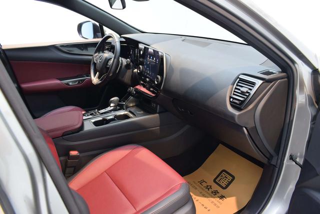Lexus NX 2022 260 Front-Drive Genesis Edition – фото 18