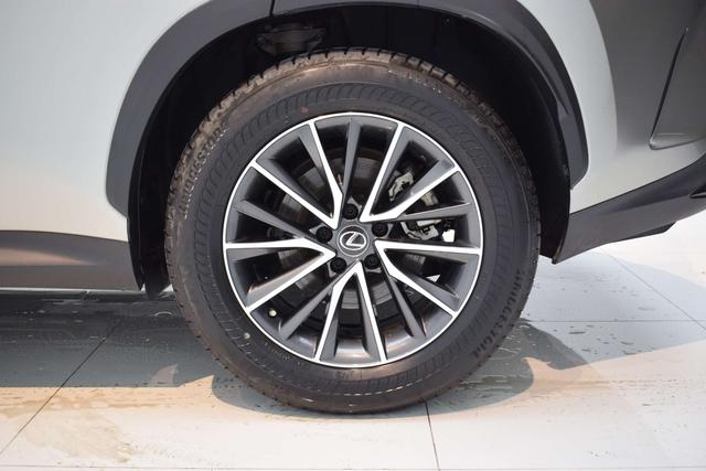 Lexus NX 2022 260 Front-Drive Genesis Edition – фото 19