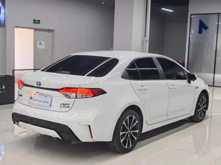 Toyota Levin 2022 Model Hybrid 1.8H E-CVT Sports Edition – фото 6